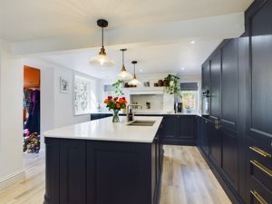 Kitchen- click for photo gallery